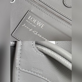 Loewe  Новая модель средней сумки Ma