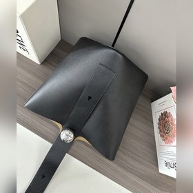 Средняя сумка-ведро Pebble Bucket от L