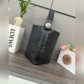 Сумка Loewe Pebble Bucket из мягкой те