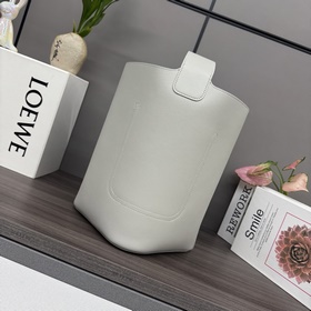 Средняя сумка-ведро Pebble Bucket от L