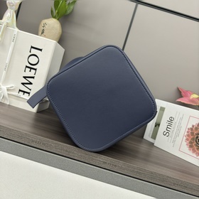 Средняя сумка-ведро Pebble Bucket от L