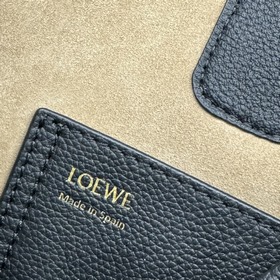Сумка Loewe mini Pebble Bucket из мягк