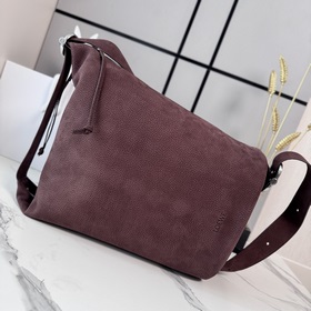 Loewe Мягкая сумка-ведро Loop из кожи