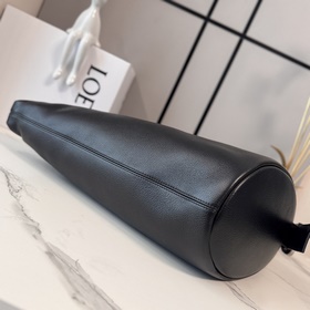 Loewe Мягкая кожа из телячьей кожи с