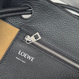 Loewe  Сумка Pebble Hobo из мягкой зе
