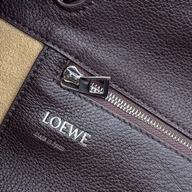 Loewe  Сумка Pebble Hobo из мягкой зе