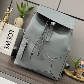 Loewe  Поступили новые рюкзаки  Рюк