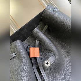 Loewe  Поступили новые рюкзаки. Это 