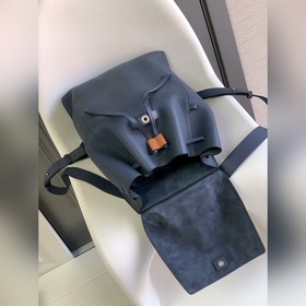 Loewe  Поступили новые рюкзаки. Это 