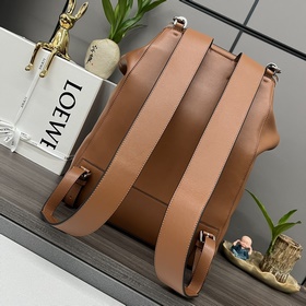 Loewe  Новая коллекция рюкзаков Goya
