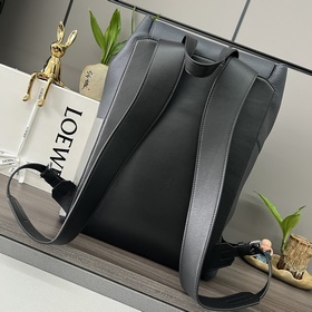 Loewe  Поступили новые рюкзаки  Рюк