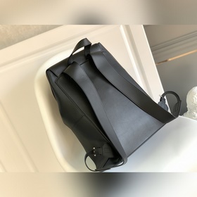 Loewe  Поступили новые рюкзаки  Рюк