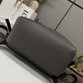 Loewe  Поступили новые рюкзаки  Рюк