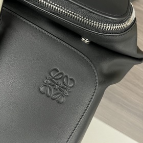Loewe  Новая коллекция рюкзаков Goya