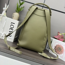 Новая модель рюкзака Flamenco от Loewe