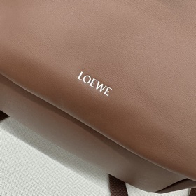 Новая модель рюкзака Flamenco от Loewe