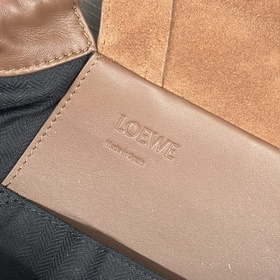 Новая модель рюкзака Flamenco от Loewe