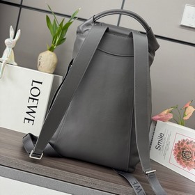 Новая модель рюкзака Flamenco от Loewe