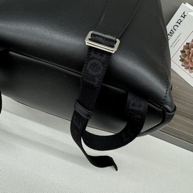 Новая модель рюкзака Flamenco от Loewe