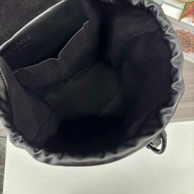 Новая модель рюкзака Flamenco от Loewe