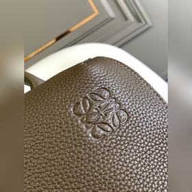 Loewe  Поступили новые рюкзаки. Это
