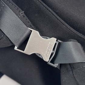 Loewe  Новая модель рюкзака Flex из 