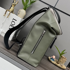 Loewe  Новая коллекция рюкзаков Goya
