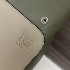 Loewe  Новая коллекция рюкзаков Goya