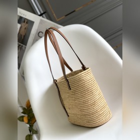 Loewe Традиционная квадратная плетена
