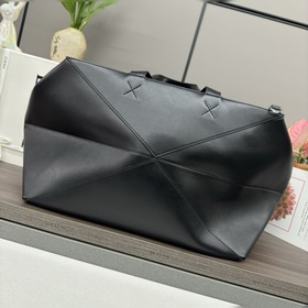 Новая сумка Loewe Puzzle Fold Duffle и