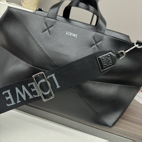Новая сумка Loewe Puzzle Fold Duffle и