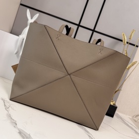 Новая модель большой сумки Puzzle Fold