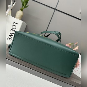 Новая сумка Loewe Flamenco Tote из ко
