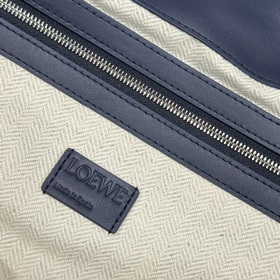 Loewe Новая модель большой сумки Flam