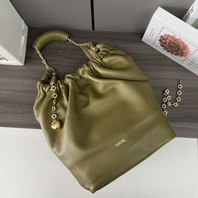 Loewe  Сумка Squeeze среднего размера