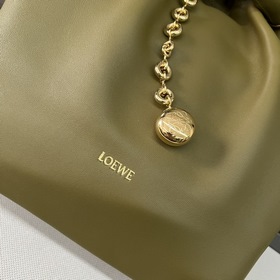 Loewe  Сумка Squeeze среднего размера