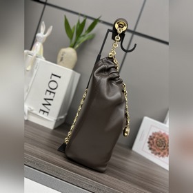 Loewe  Сумка Squeeze из кожи наппа, м