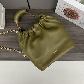 Loewe  Сумка Squeeze из кожи наппа, м