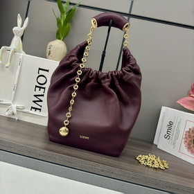 Loewe  Сумка Squeeze из кожи наппа, м