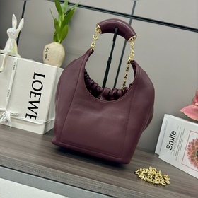 Loewe  Сумка Squeeze из кожи наппа, м