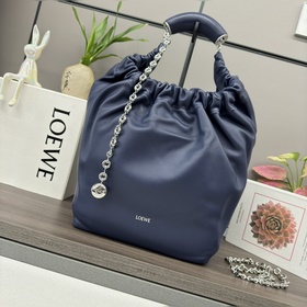 Loewe  Сумка Squeeze среднего размера