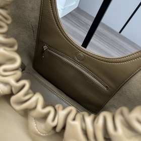 Loewe  Сумка Squeeze среднего размера