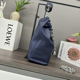 Loewe  Сумка Squeeze из кожи наппа, м