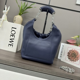 Loewe  Сумка Squeeze из кожи наппа, м