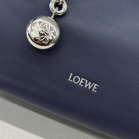 Loewe  Сумка Squeeze из кожи наппа, м