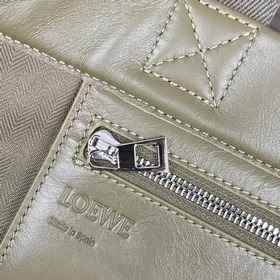 Сумка Loewe Fold Shopper из телячьей к