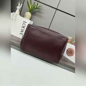 Сумка Loewe Fold Shopper из телячьей к