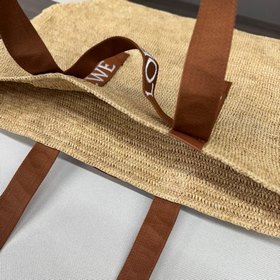 Loewe  Импортная рафия. Уникальная ру