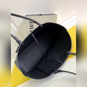 Loewe Новая сумка East West Tote из ж