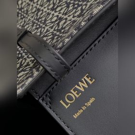 Loewe Новая сумка East West Tote из ж